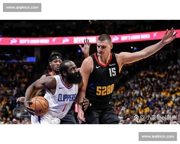 NBA火箭对阵勇士直播激战全程追踪焦点对决谁能笑到最后 NBA火箭对阵勇士直播激战全程追踪焦点对决谁能笑到最后